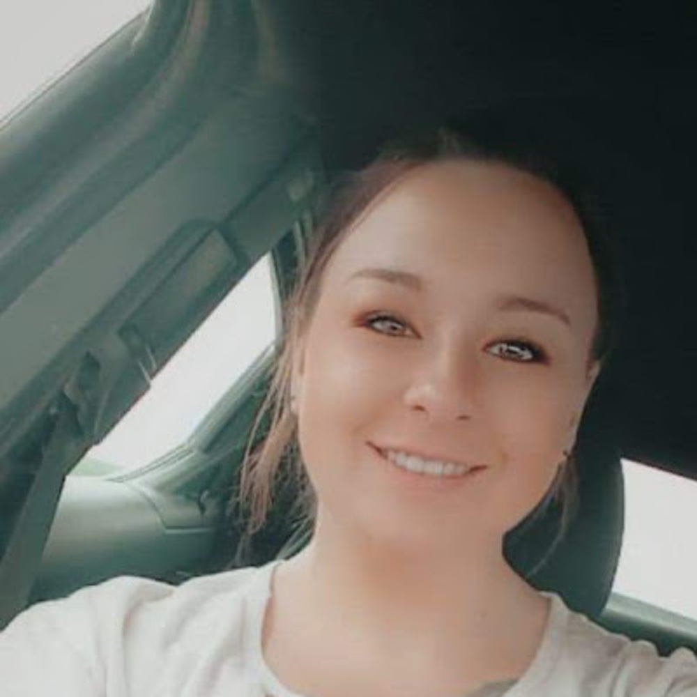 Meet your Posher, Cayla